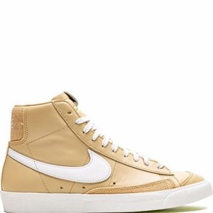 US 9/ NEW Vintage Nike Blazer Mid '77 high-top sneakers